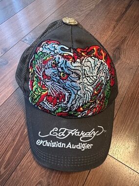 Trucker Hat with Tiger